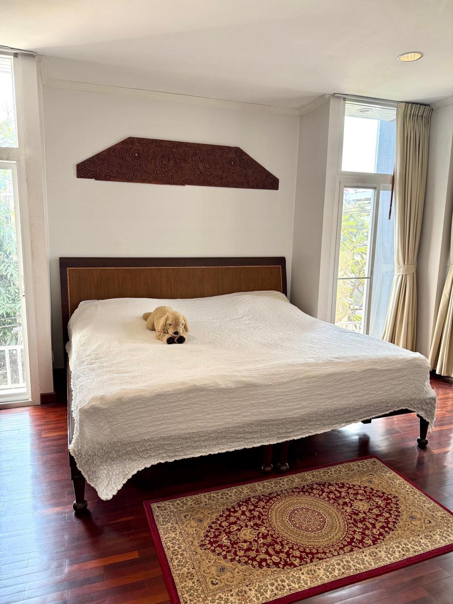 Samsen Suites Spacious 2Br Contemporary Thai Style Бангкок Экстерьер фото