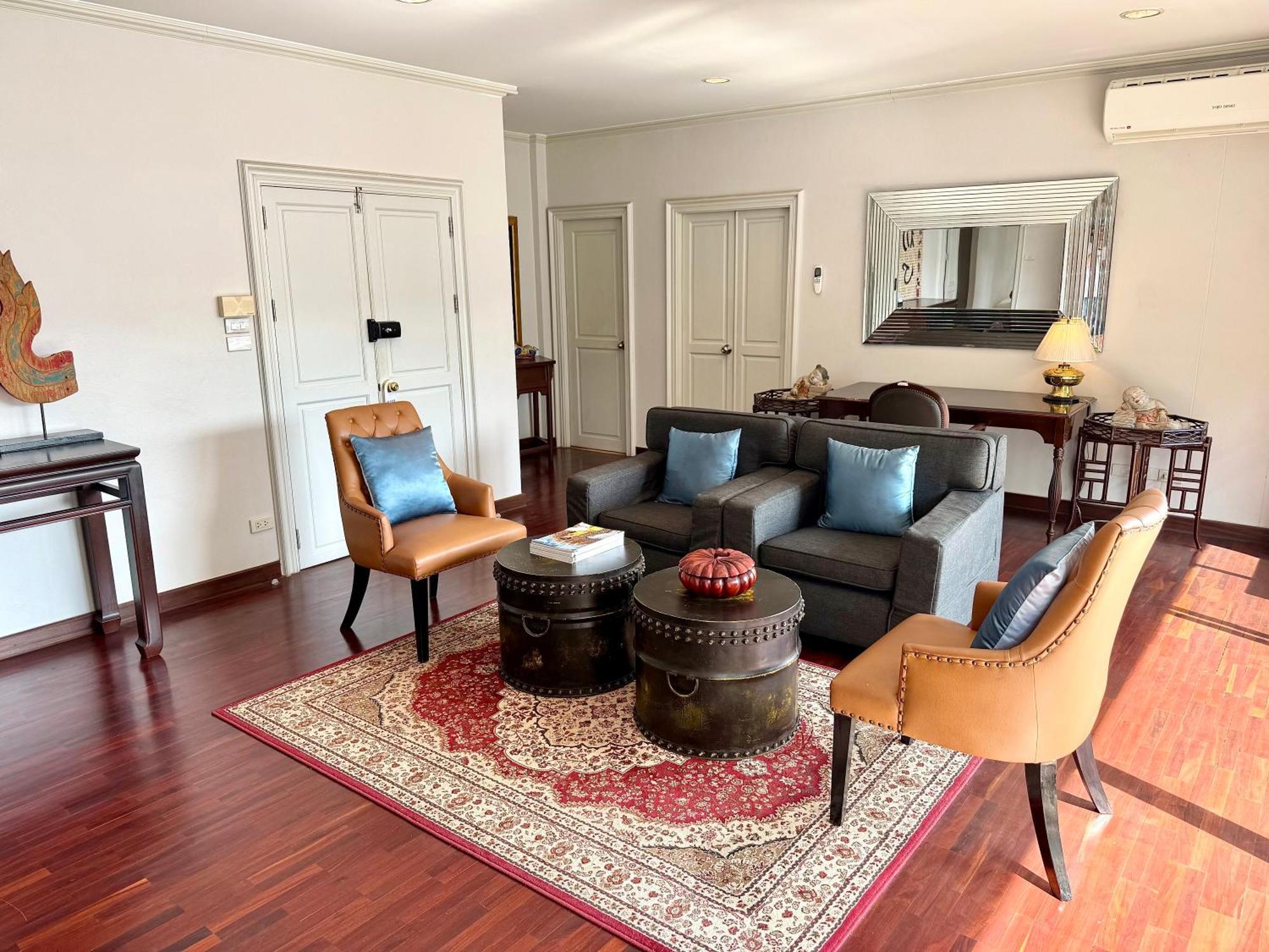 Samsen Suites Spacious 2Br Contemporary Thai Style Бангкок Экстерьер фото