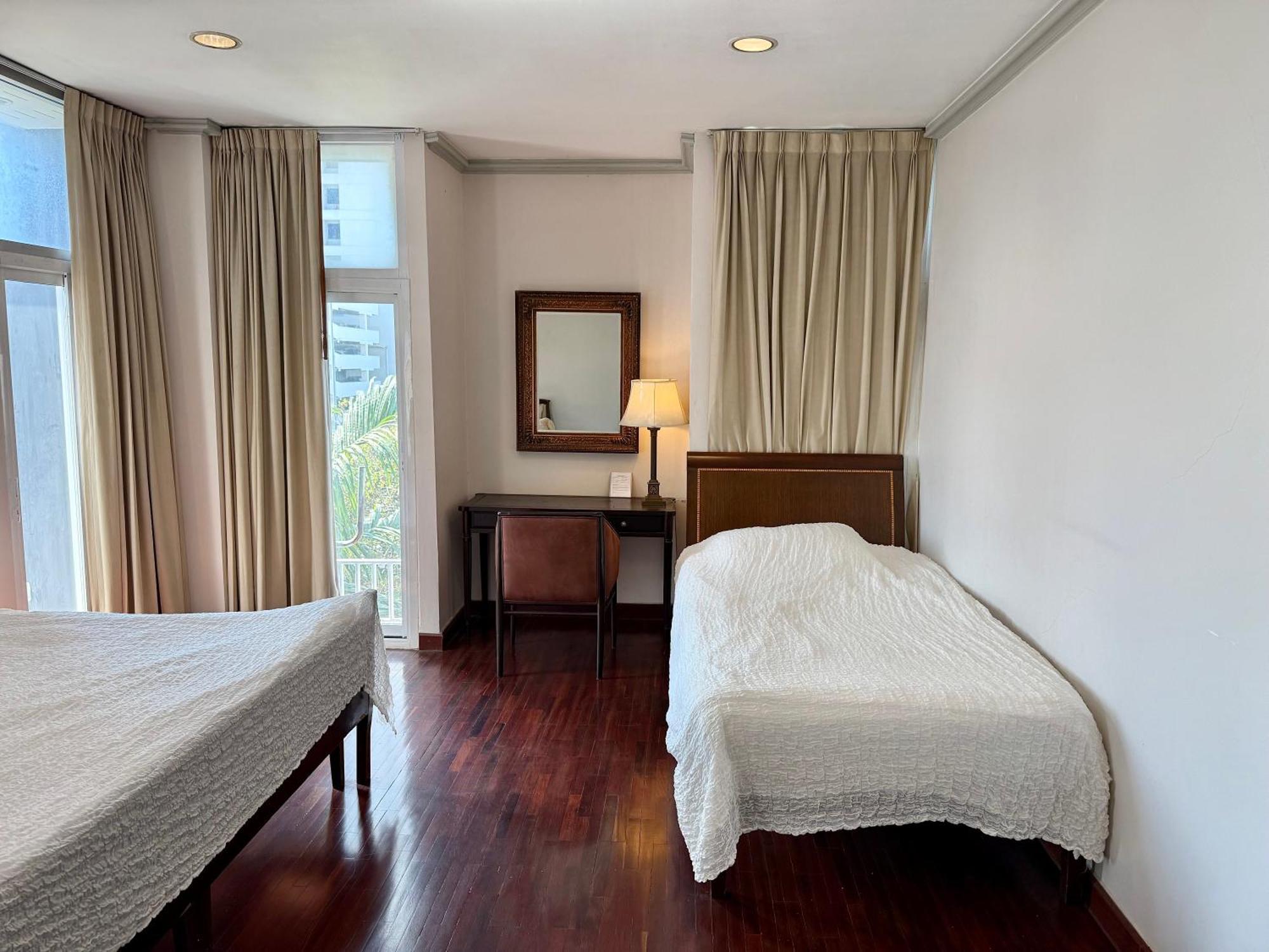 Samsen Suites Spacious 2Br Contemporary Thai Style Бангкок Экстерьер фото