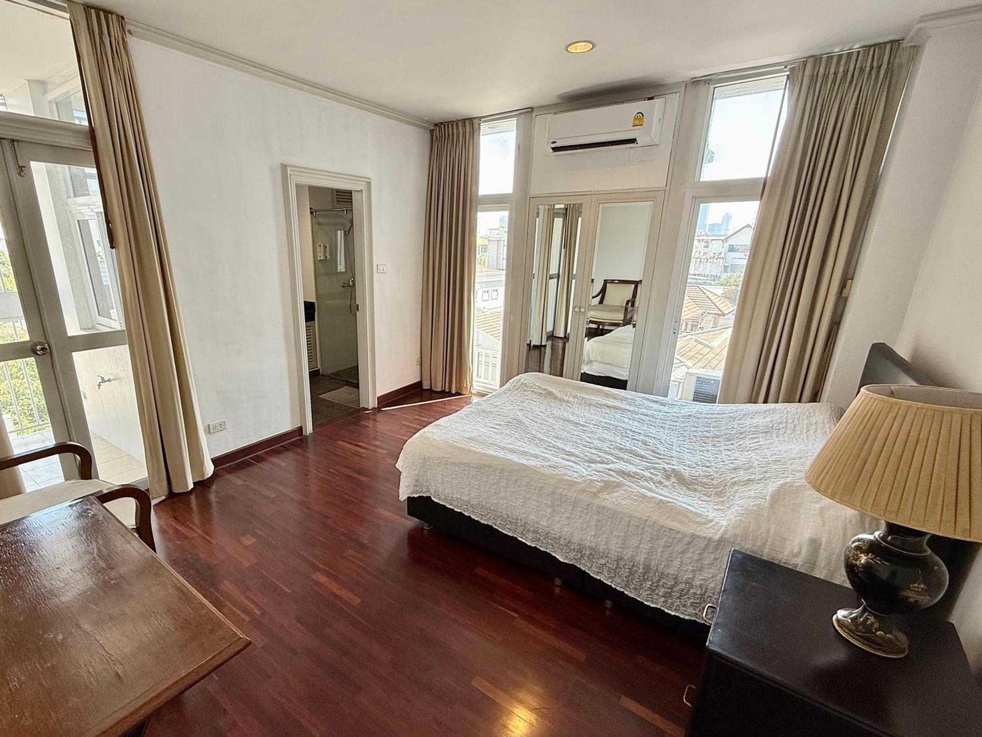 Samsen Suites Spacious 2Br Contemporary Thai Style Бангкок Экстерьер фото